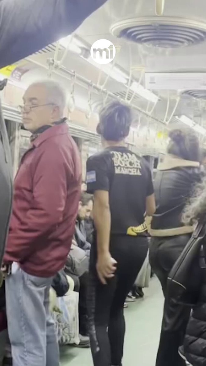 Subte B: un pasajero le puso el pie intencionalmente a un joven que circulaba en patines. La actitud del hombre generó indignación en el vagón y terminó siendo encarado por las personas que presenciaron la agresión.