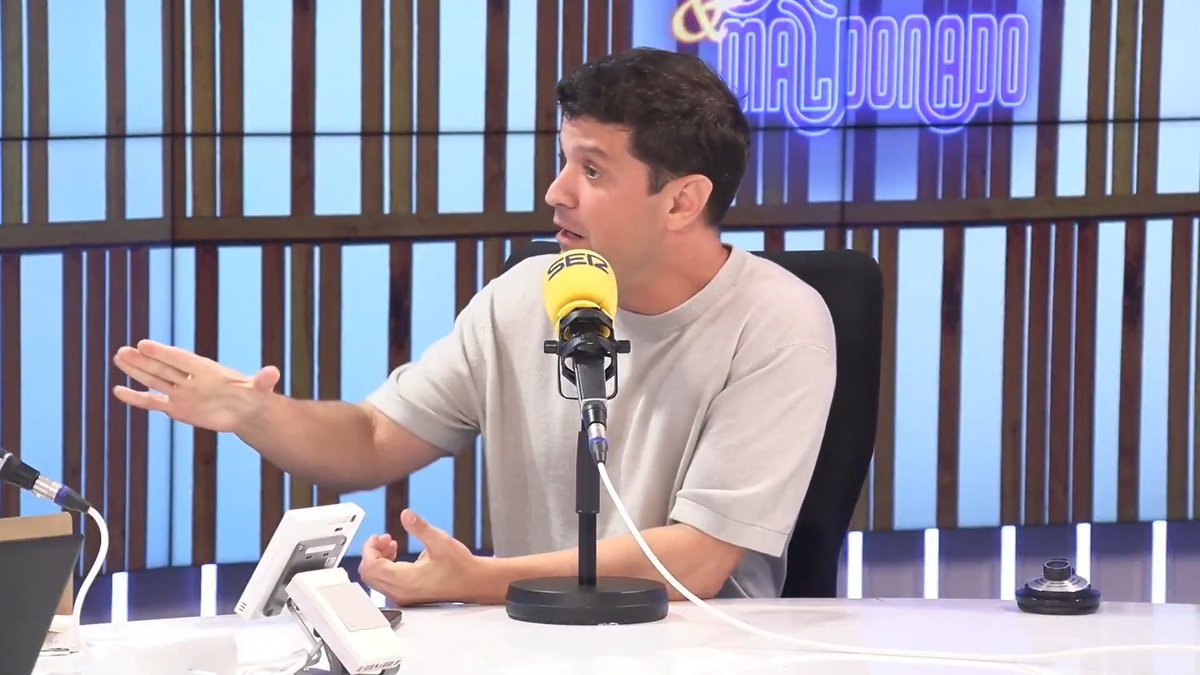😡 El verano de Maldonado iba muuuy bien hasta que en su camino se cruzó 'La Odisea' de Nolan. 🎬 Y como si fuera el mismísimo Boyero, aquí está su crítica. 😅 A ver si no termina dejando a José Luis Sastre para irse de jurado al festival de Cannes o de Venecia.