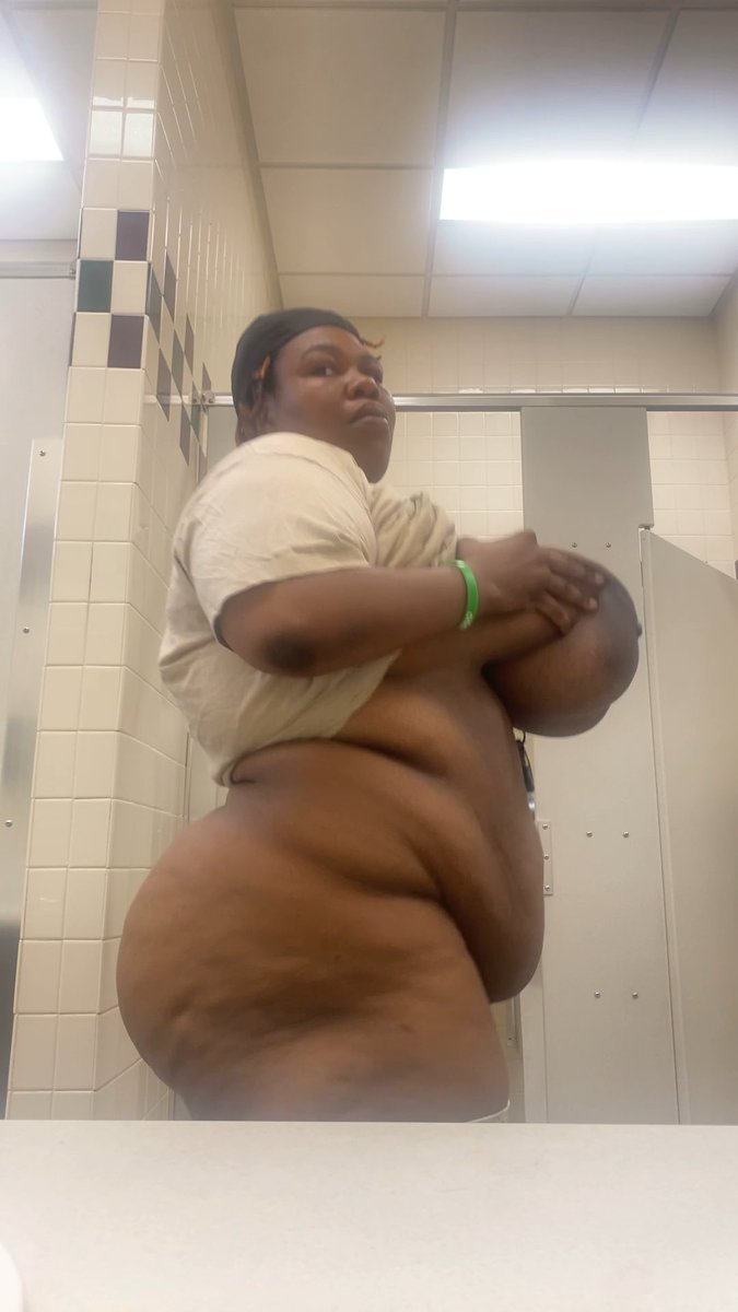 ๐๐๐ซ Big Mamas tight booty hole peek-a-boo teasing ๐๐ฆ come play inside NOW ๐ฅ๐ those massive ๐๐ sexy titties exploding ๐ฑ Happy Titty Tuesday almost forgot mid-video oops ๐๐ #publicnudity #publicflash #ebony #ebonysolo #bigtitsmom #greensborofreaks #BBW #NSFW #336Freaks #TittyTuesday #BigTits ๐ฆ๐๐๐ฅ