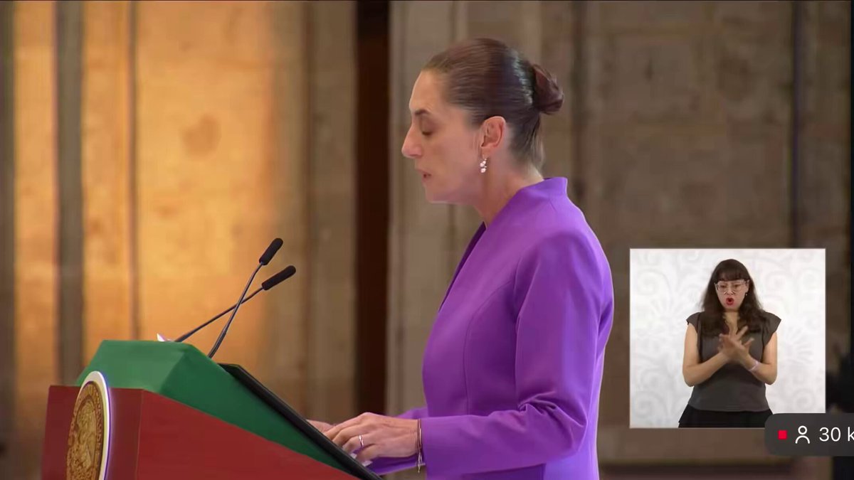 El mejor momento del Segundo informe de Gobierno de la Presidenta Claudia Sheinbaum: “Y quizás ahí se encuentra una de las mayores transformaciones de nuestro tiempo: Haber convertido el amor en política pública y la política pública en derechos que le pertenecen al pueblo.” #ClaudiaDaResultados 💖🇲🇽🌻