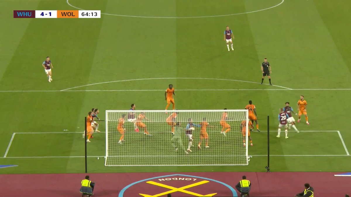 Chaos in the penalty area and Konstantinos Mavropanos SLAMS the ball into the back of the net ⚒️