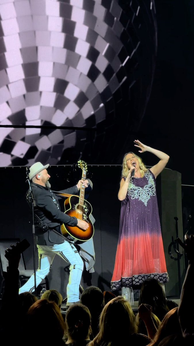It’s officially one month until the #RideorDieTour kicks off! 🥳 Tell us your dream setlist! And yes, you can include songs beyond 'Enjoy the Ride' 👀