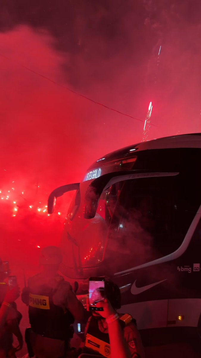 A MASSA É 𝐅𝐎𝐃𝐀! 🖤🤍🎇