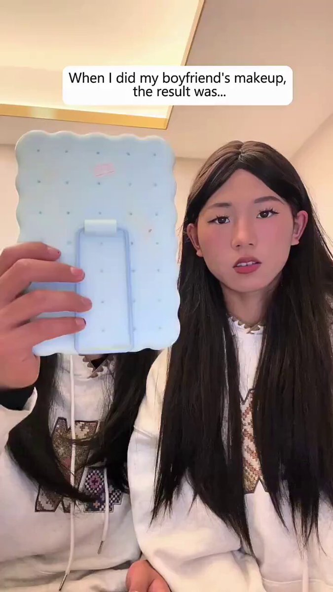 Some girls did full makeup on their boyfriends The creepy part is how many of those guys now look exactly like their girlfriends 👀 Writer: Sol