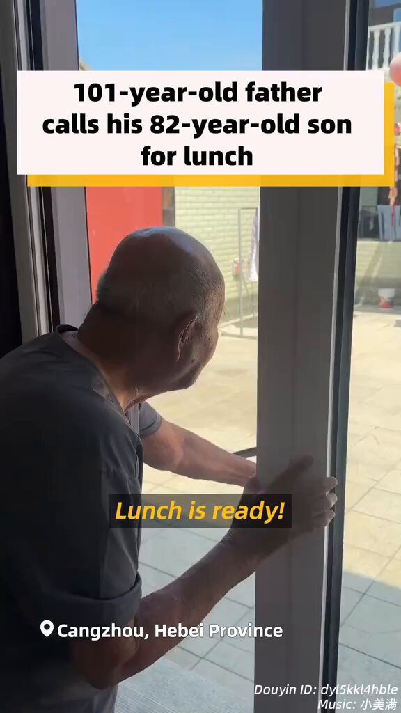 🇨🇳 This is the China they don't show you. A 101-year-old father calling his 82-year-old son for lunch. 💛 Generations living together in the same compound. Shared meals. Shared lives. Shared love. 🥣🍜 In China, family isn't just a word — it's a lifetime. 🏡 Douyin: dyl5kkl4bble