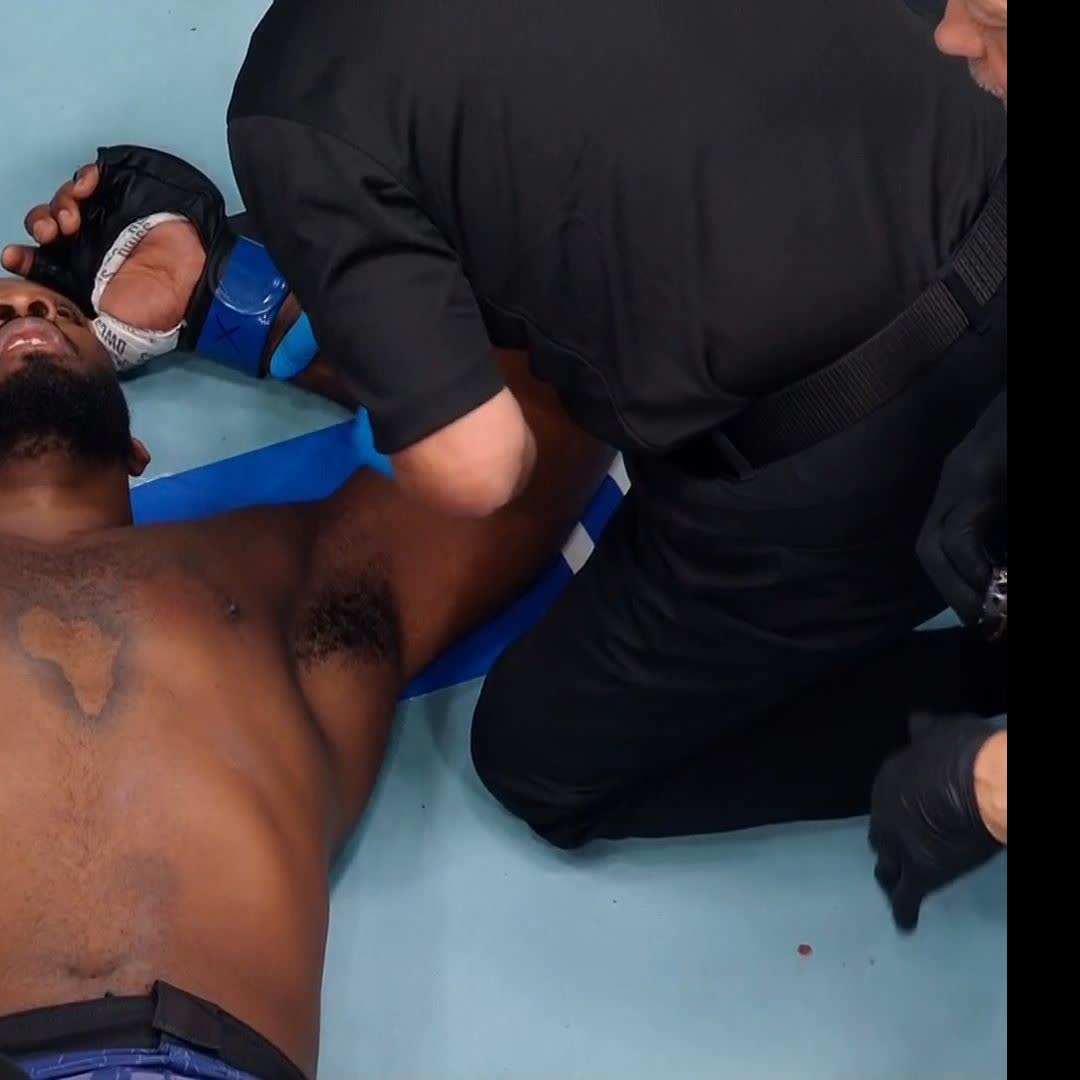 MAS QUE NOCAUTAÇO! Vitória do brasileiro 🇧🇷 Gabriel Lorenço no #DWCS! Será que vem contrato? [ Ao vivo no @ParamountPlusBR ]