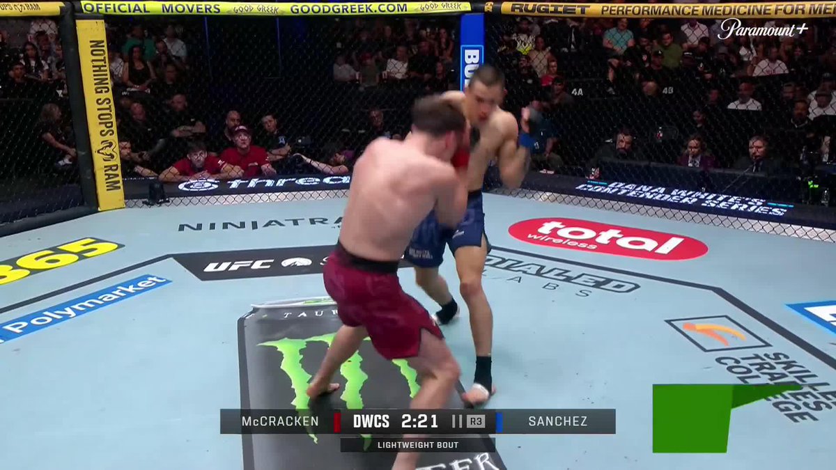 A LEFT HAND FOR THE AGES 😳 Silvestre Sanchez with the clean hook to earn the knockout! [ #DWCS | LIVE on @ParamountPlus ]