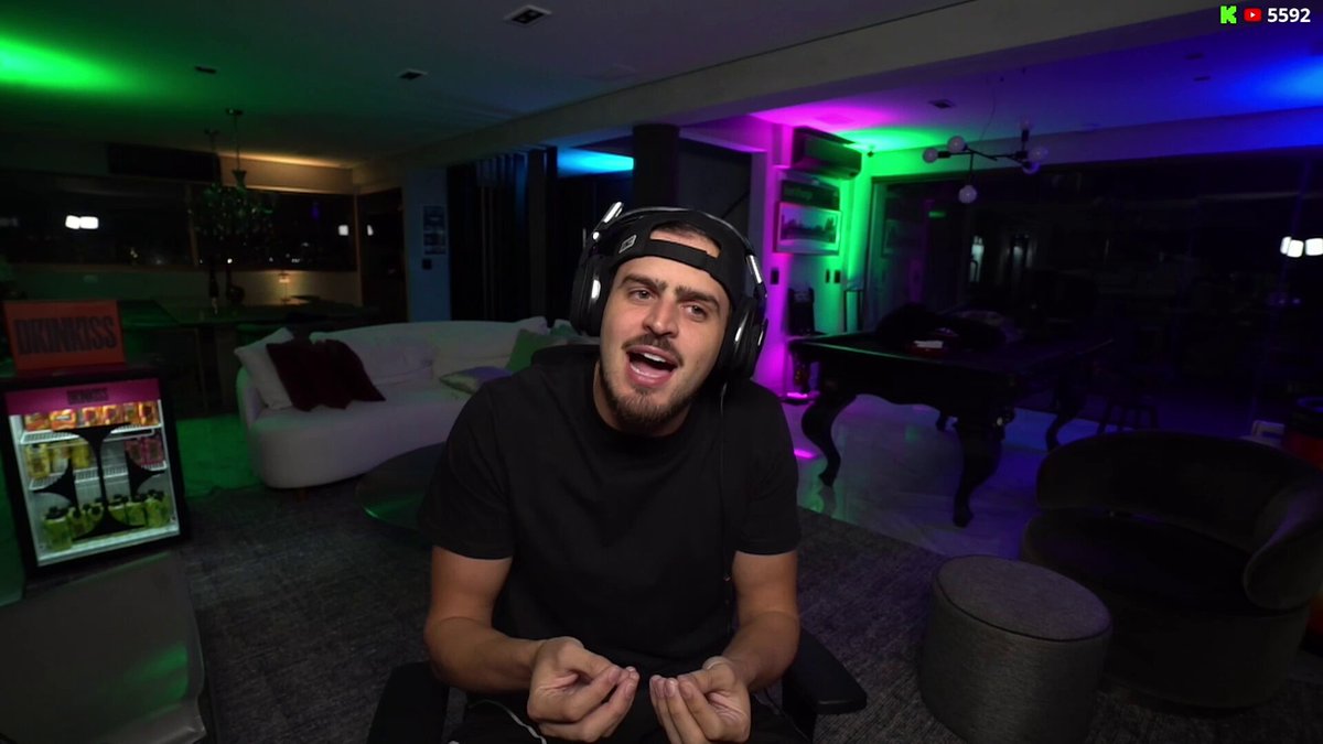 JonVlogs pediu a IA pra fazer um resumo sobre as fofocaiada com nome dele! 🤣 Ri demais, muito bom!