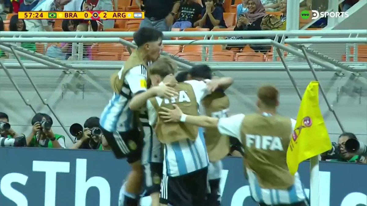 Les juro que pensé que estabamos viendo al nuevo Messi, me parte el corazón esto.
