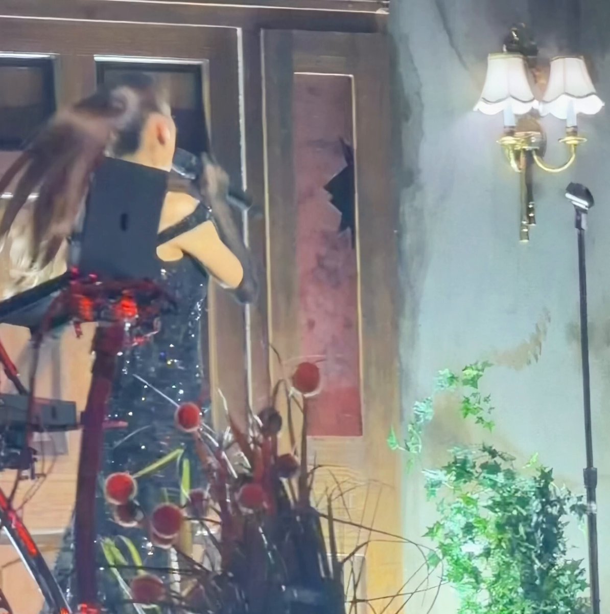 the ponytail with this outfit YESSSSSSS
