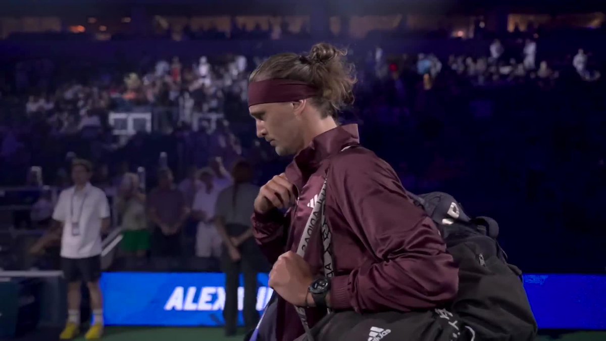 No. 1 seed Alexander Zverev caps the day on Ashe vs Lorenzo Sonego 🔜