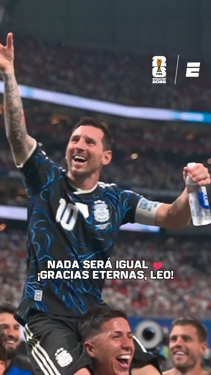 "QUE DE LA MANO DE LEO MESSI, TODOS LA VUELTA VAMOS A DAR". El himno de los hinchas argentinas que sonará para siempre en los estadios. 💔 Nada será igual ¡Gracias eternas, Capitán! 🇦🇷🐐♾️ ⚽ #ESPNMundial | #FIFAWorldCup