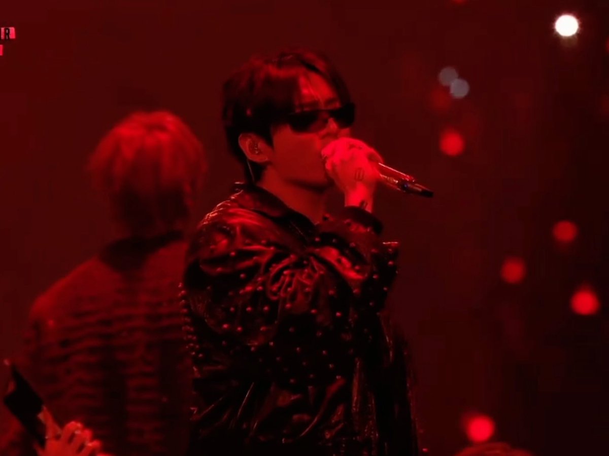 jungkook’s adlibs during ‘like animals’ are so satisfying