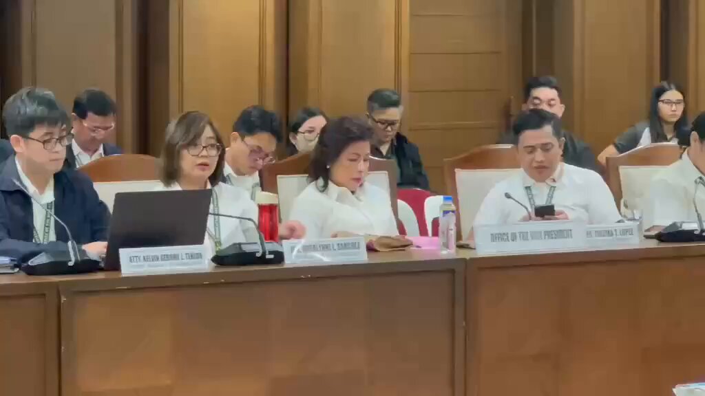 ATTY. ZULEIKA LOPEZ SA KAMARA Dumating na sa House of Representatives si Office of the Vice President (OVP) Chief of Staff Atty. Zuleika Lopez para sa deliberasyon ng House Appropriations Committee sa mungkahing pondo ng ahensiya sa Fiscal Year 2027. Nagkakahalaga ng P785.204-million ang inilaang pondo ng Department of Budget and Management (DBM) para sa OVP na pinamumunuan ni Vice Pres. Sara Duterte. | via MOJO Arles delos Santos