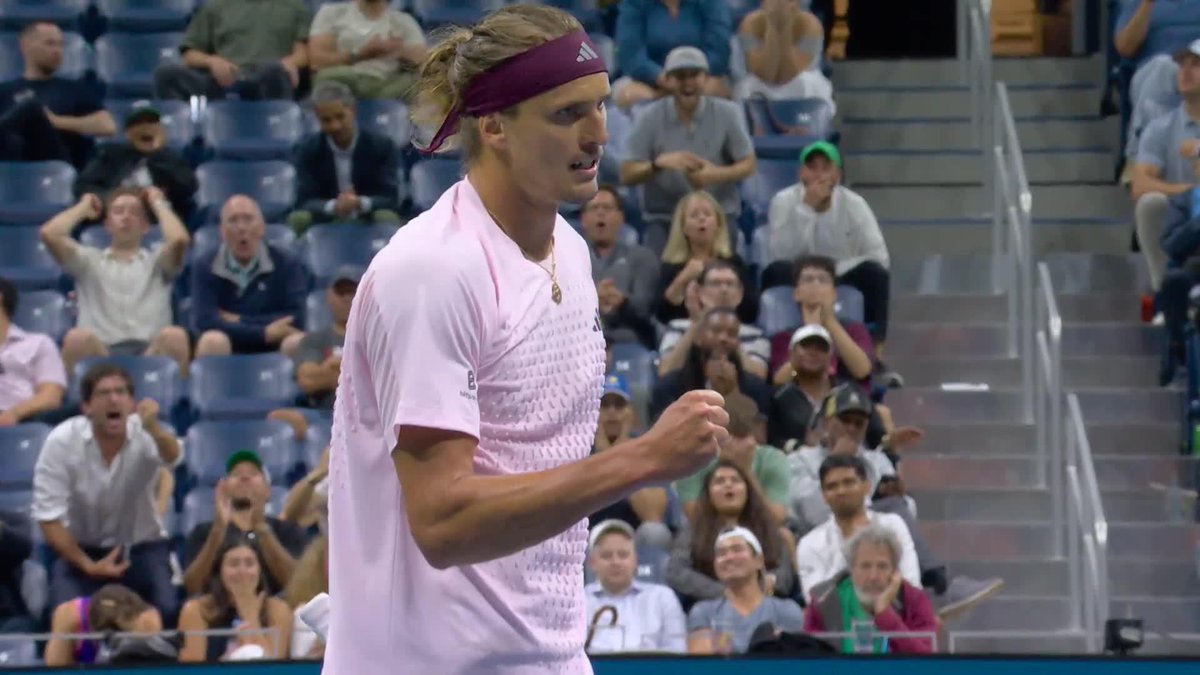 Alexander Zverev saves break point in style!