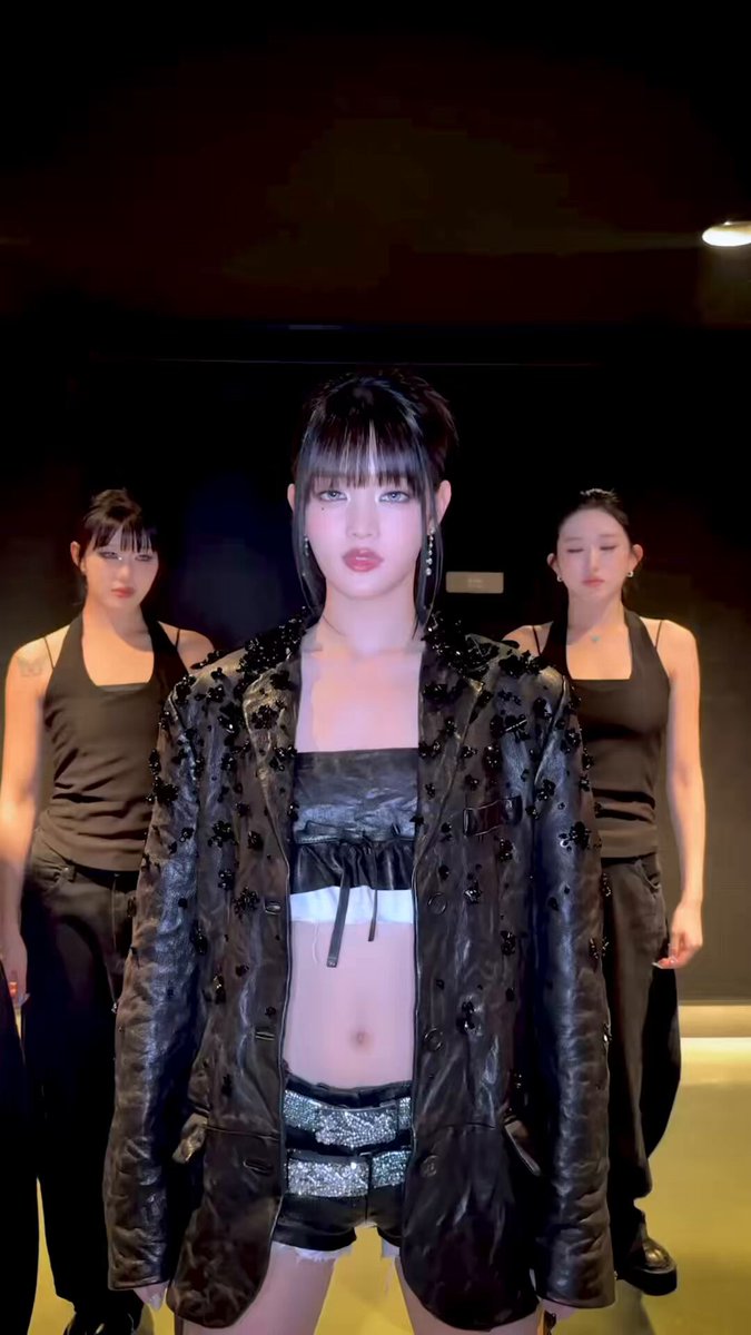 [📺] You think you know me? I’m HER Miu Miu 🔗 🔗 🔗 #아이들 #idle #민니 #MINNIE #HER