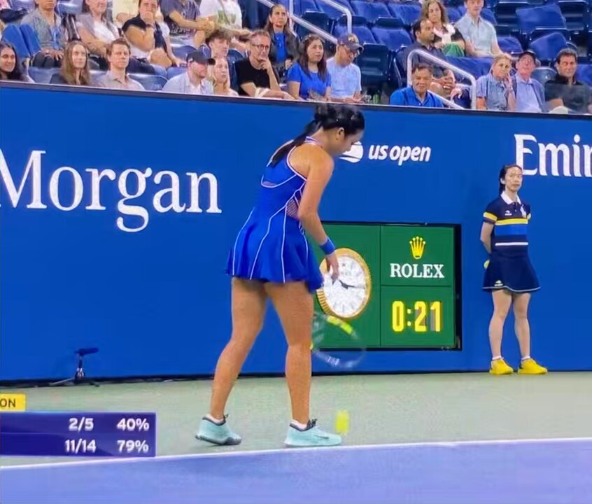Okay, now this little detail makes even more sense. 😜🎾 The commentator just pointed out how rare it is for Nike tennis players to have third-party sponsor patches on their kits.
