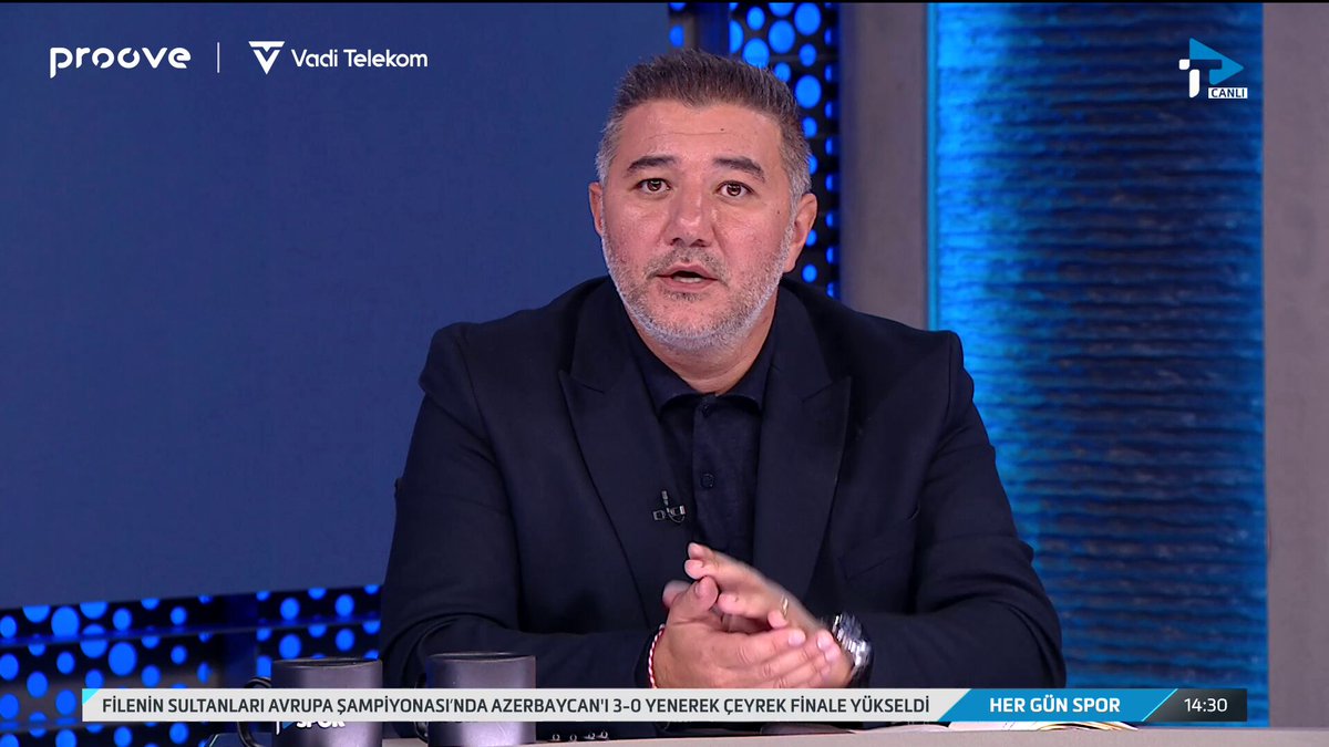 🗣️ Ali Naci Küçük: “Barış Alper Yılmaz ayağındaki problem sebebiyle bugünkü antrenmana katılamadı. Kendisi fedakarlık yapıp oynamak istiyor ama son durumu maç günü belli olacak.”