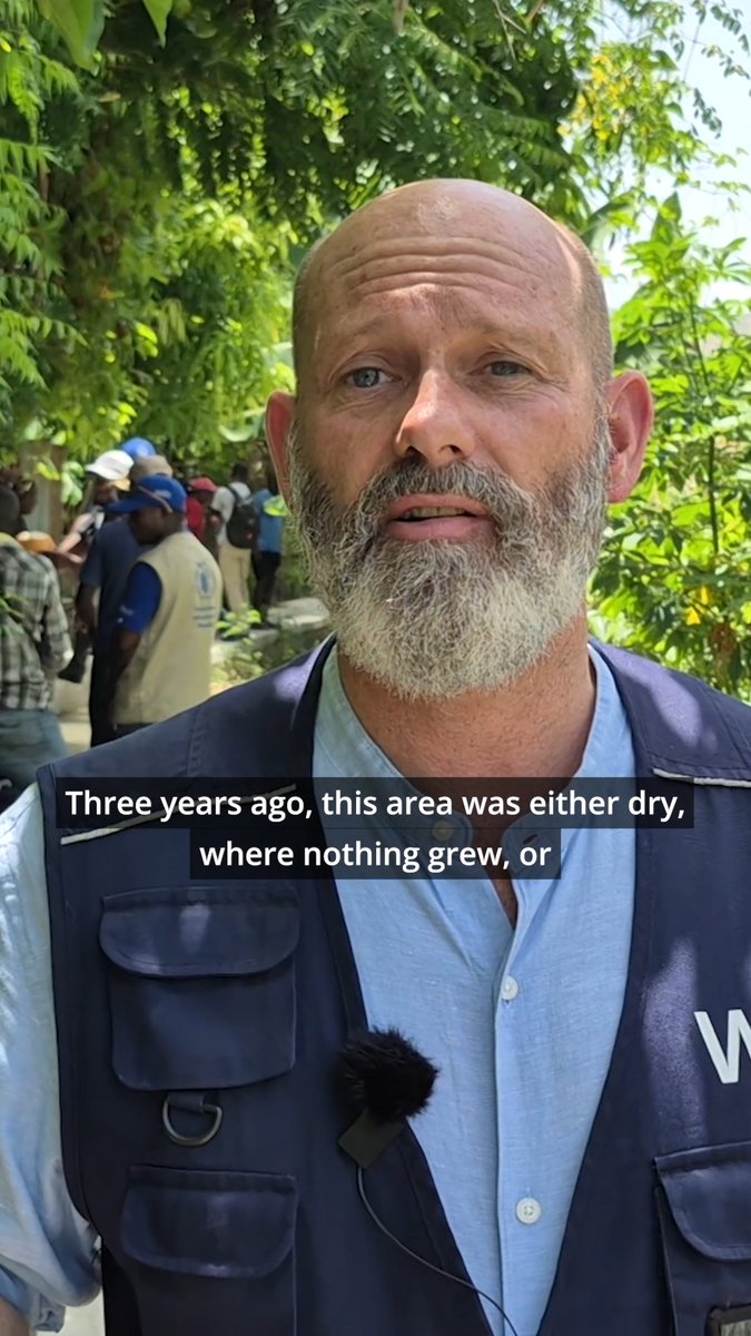 📍 #Haiti: In communities already facing hunger and instability, extreme weather events can wipe out local food sources. WFP is working alongside the Government and communities to strengthen local food systems — improving infrastructure and helping families produce and access the food they need.