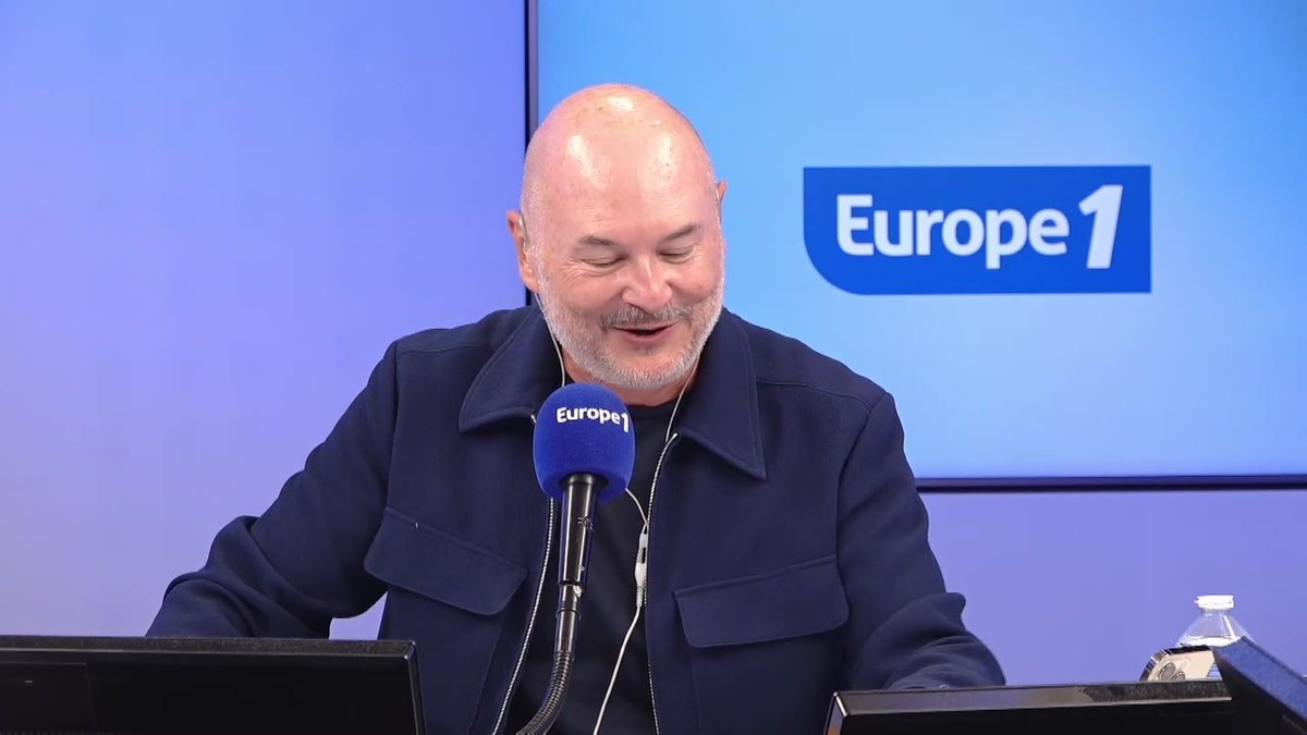 "J'ai séduit ma femme grâce à Napoléon Bonaparte." révèle Gauthier Le Bret sur #Europe1 avec #Cauet Cauet Officiel