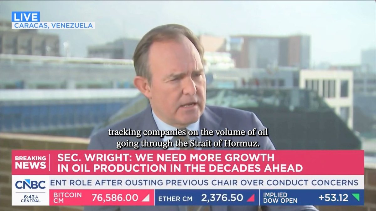 🚨🇺🇸🇮🇷 U.S. Energy Sec. Wright: “Over 17 million barrels of oil flowed through the Strait of Hormuz on ships on Monday." Before the war began, normal flow through Hormuz averaged about 20 million barrels per day. So that's actually getting near pre-war capacity. Wow. Writer: Michael