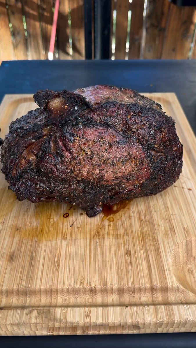Another undercooked steak it's still fresh but people eat this how