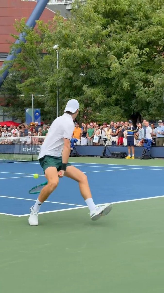 Dejar todo nivel Nacho Buse. 🙌 📺 Mirá el #USOpen en el Plan Premium de Disney Plus.