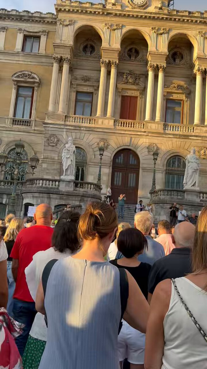 Así suena el Himno de España en Bilbao!