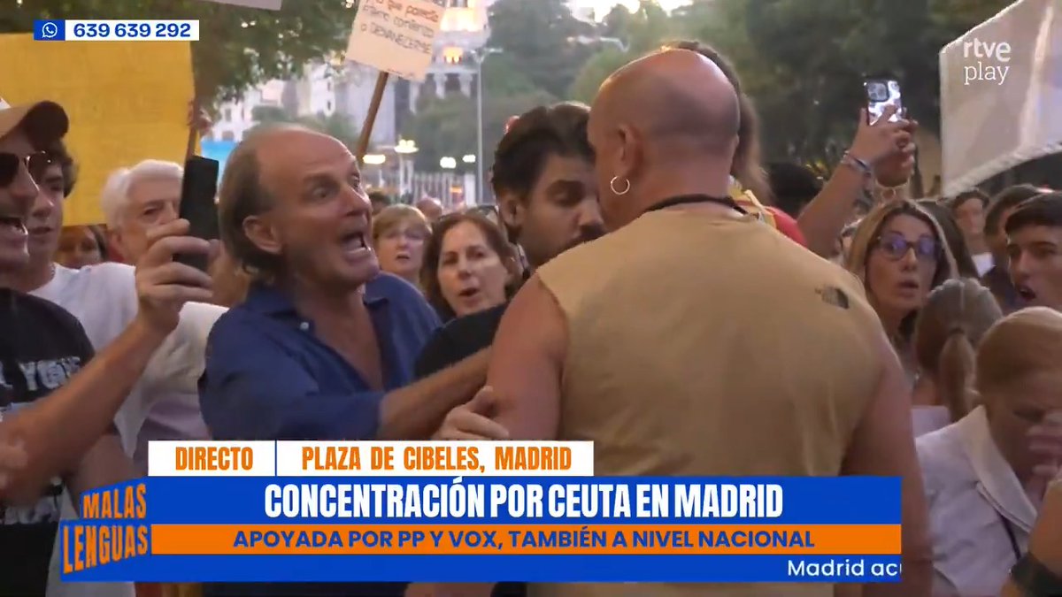 🚨 ÚLTIMA HORA | Increpan a nuestro reportero Jesús Poveda en Cibeles ⚠️ En directo desde Madrid, varios asistentes se dirigen contra nuestro compañero al grito de “¡Pedro Sánchez, hijo de puta!” 📺 #MalasLenguas