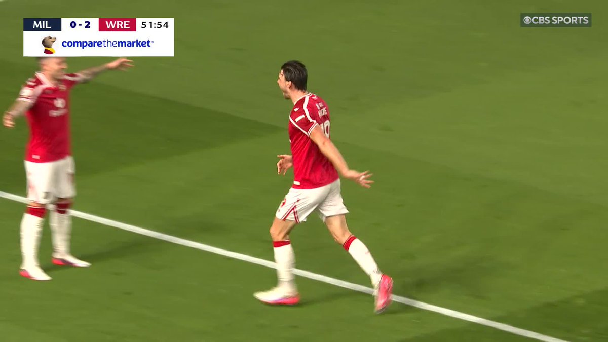 WHAT A GOAL FROM KIEFFER MOORE FOR WREXHAM 😤 Watch the EFL Championship on Paramount+ 📺