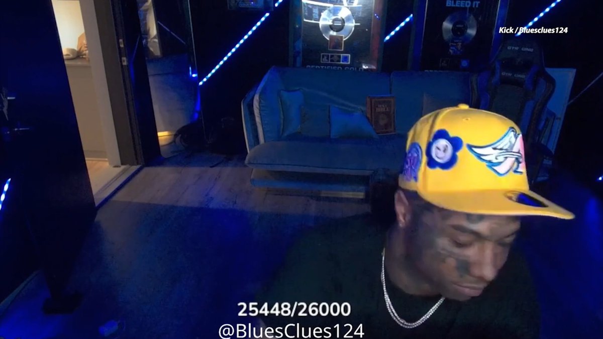 Blueface tells his streaming chat that his baby mama, Jaidyn Alexis, is brainwashing their son after she allegedly told him that their child doesn’t want to speak to him. 😬 🎥: Kick / Bluesclues124