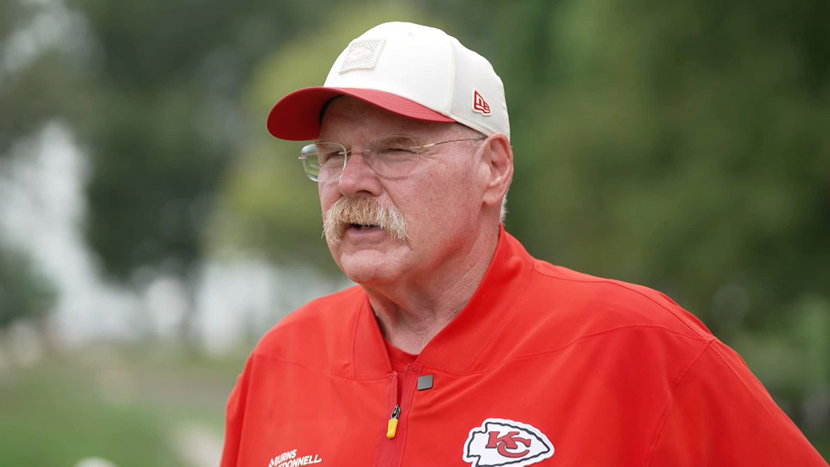 "He's spent SEVEN hours a day here the whole offseason" 👀 Kansas City Chiefs head coach Andy Reid on the recovery of Patrick Mahomes 💪