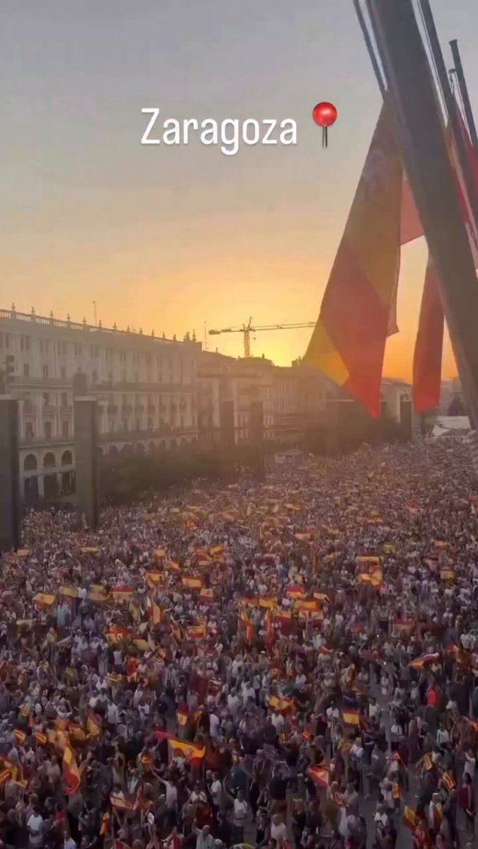 Spanish people have taken to the streets in support of the people of Ceuta...👏👏