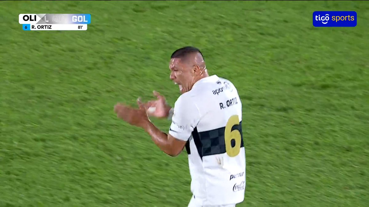 ⚽️ ¡SU CAPITÁN! Richard Ortiz se lanzó entre el arquero y un defensor y le dio el empate a Olimpia. 📺Tigo Sports ▶️Viví el #ClausuraAPF2026 en