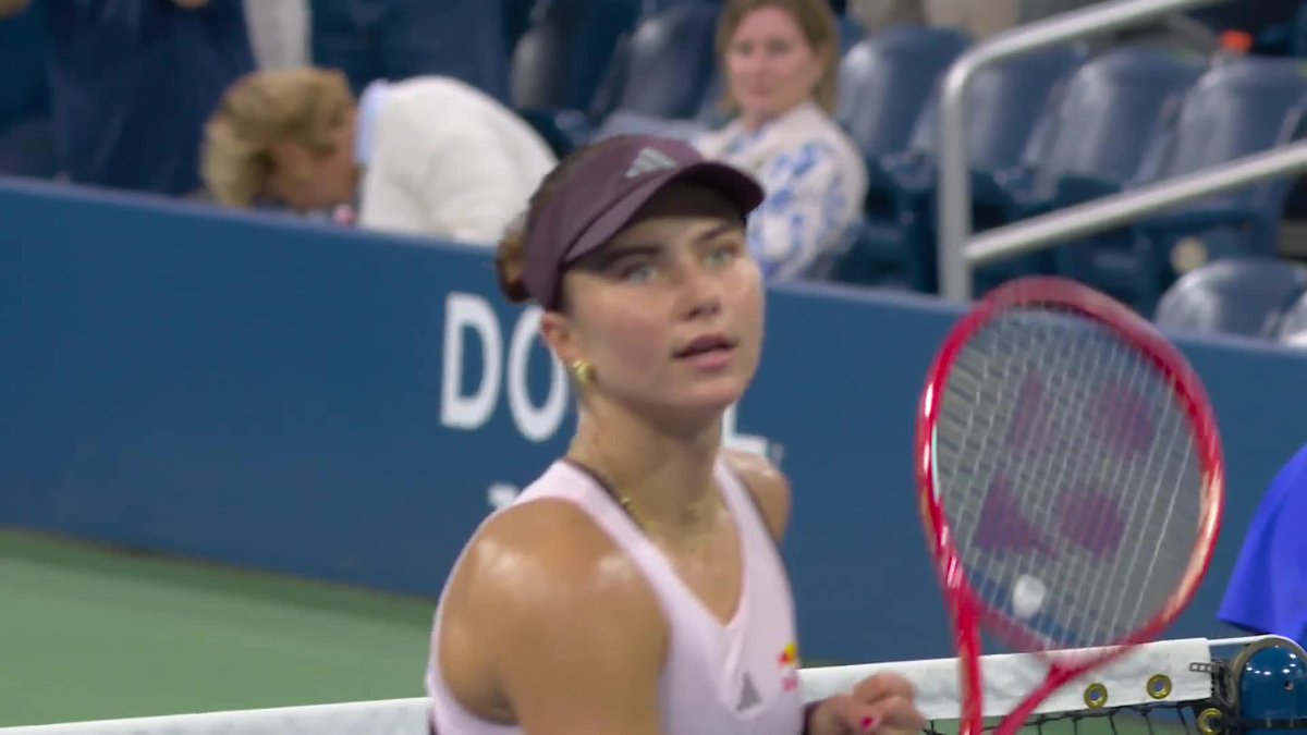 Just too good from Jovic! She defeats Magdalena Frech to reach Round 2!