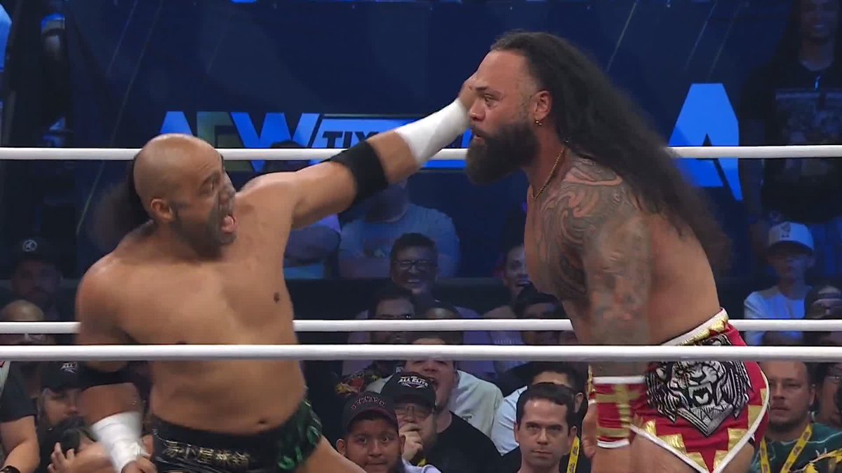 .HENARE and Toa Liona are beating the hell out of each other and our Main Event has only just started! Watch #AEWDynamite LIVE on TBS & HBO Max