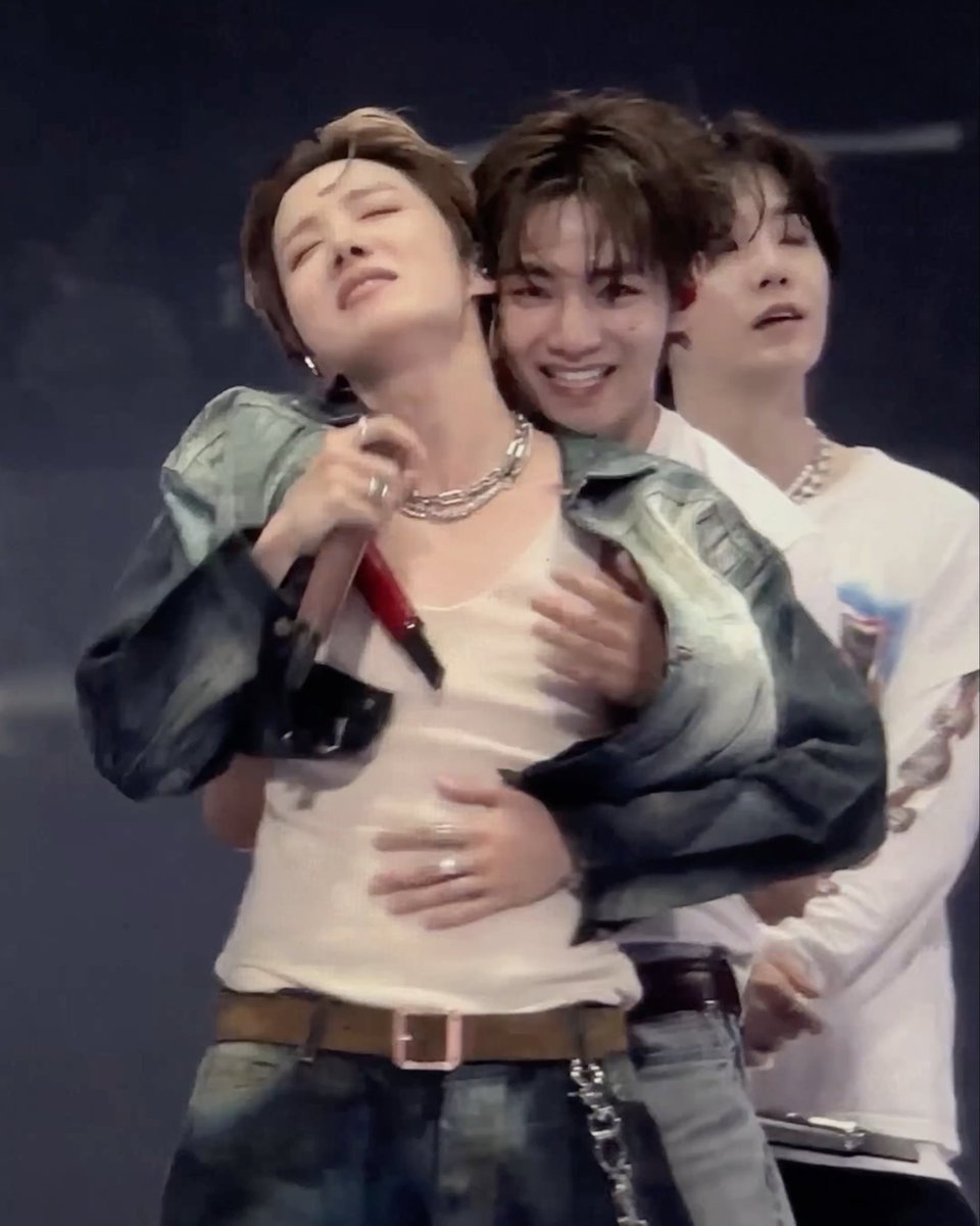 HOSEOK GETTING PICKED UP