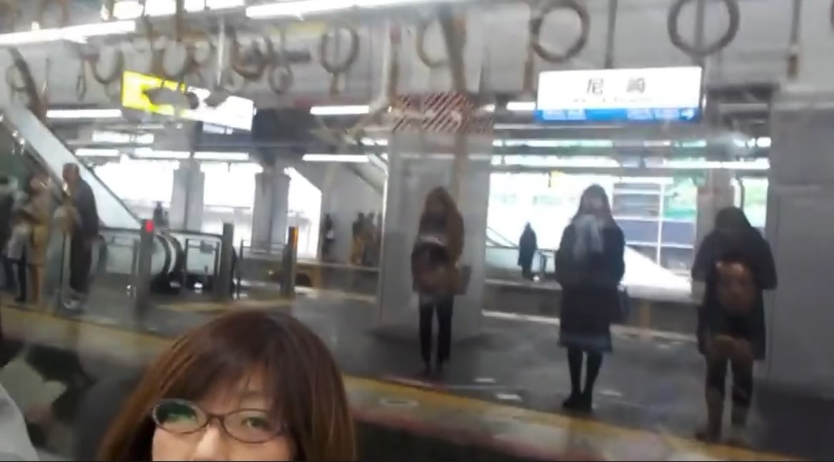 女性専用車両に乗ったおじさん 注意されてブチ切れ。