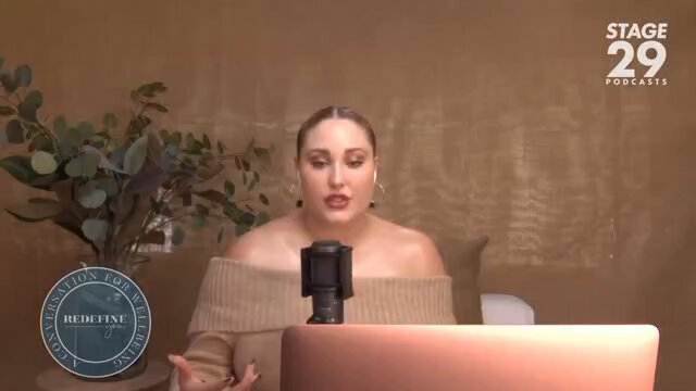 Lana Rhoades opens up about what she went through in the advlt industry. She revealed that when girls join the industry they have agents and the agents control them all the time. She revealed that the girls are told that they are disposable so their relationship with their producer is very important. She said their agents make them do as many scenes for very cheap prices. "You can say you don't want to do a kind of job, you are reprimanded and you might not be booked again"