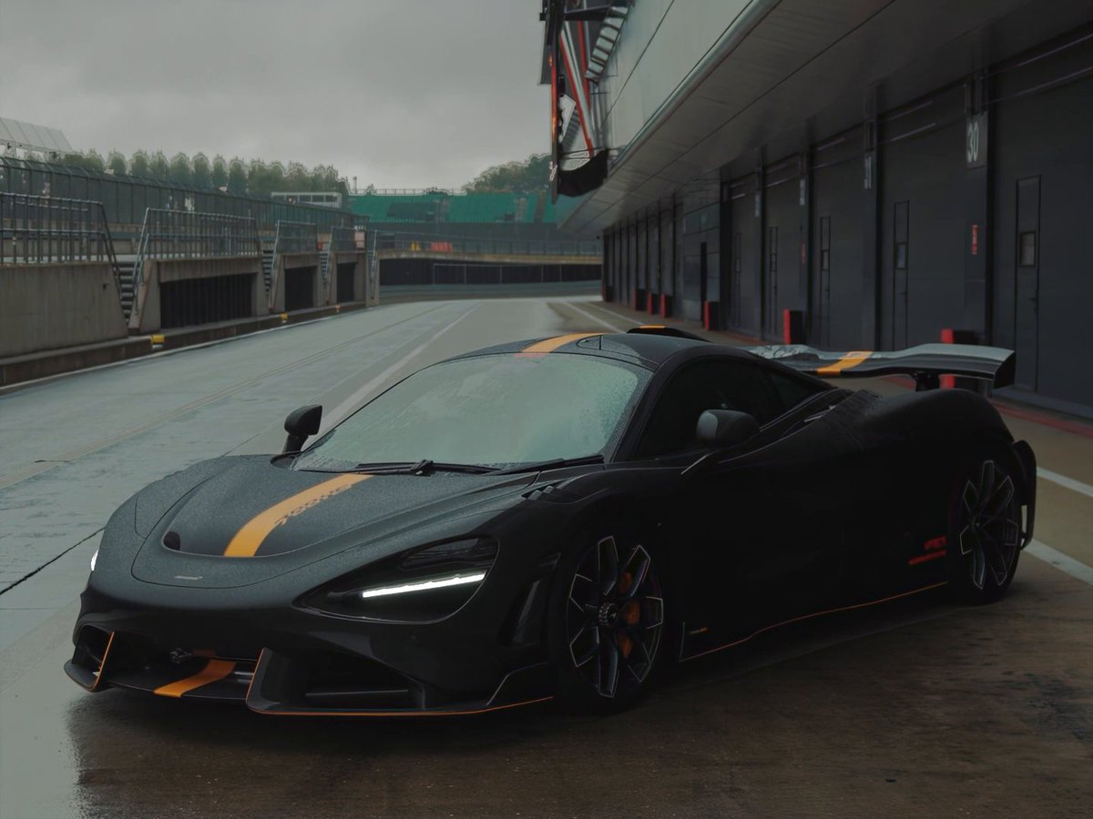 Come rain or shine, driven with zero hesitation. Pure McLaren takes on Silverstone, and the 788HS brings raw horsepower for its official track debut. #McLarenAuto #PureMcLaren #PureSilverstone #788HS