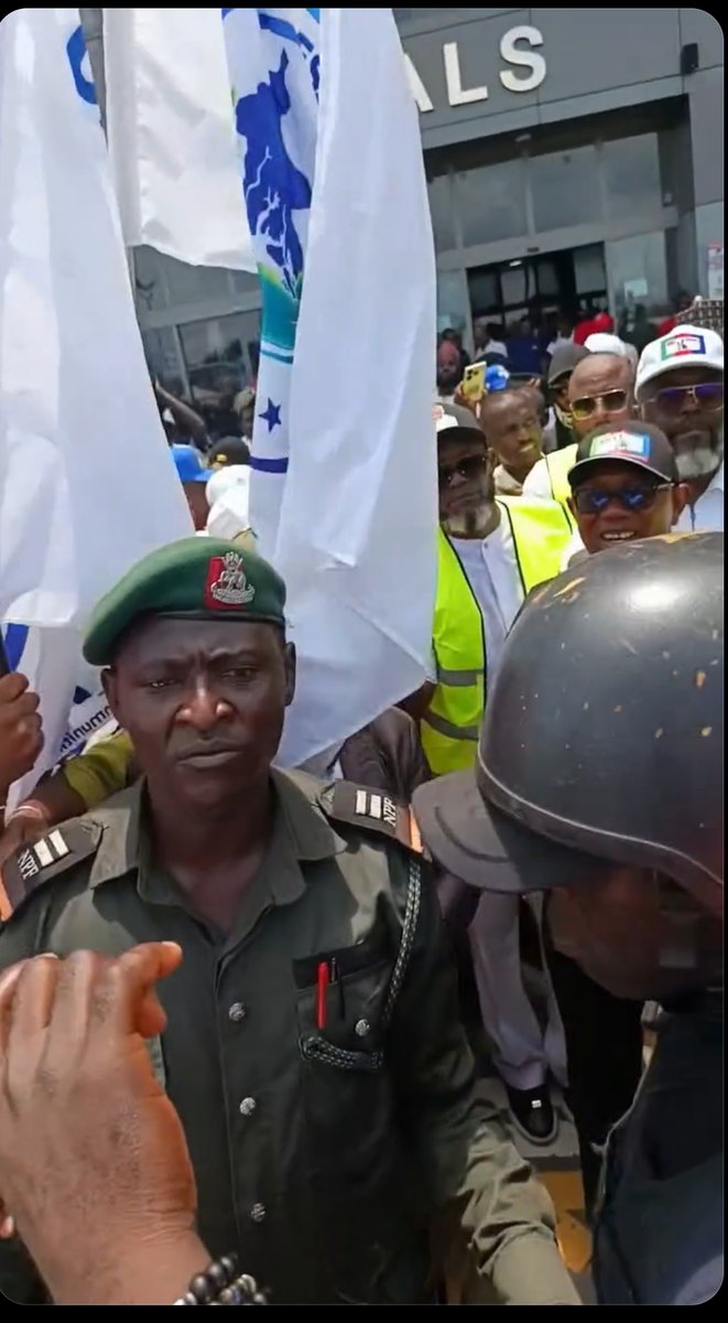 NDC presidential candidate, Mr. Peter Obi, has just arrived right now at the Rivers State Airport.
