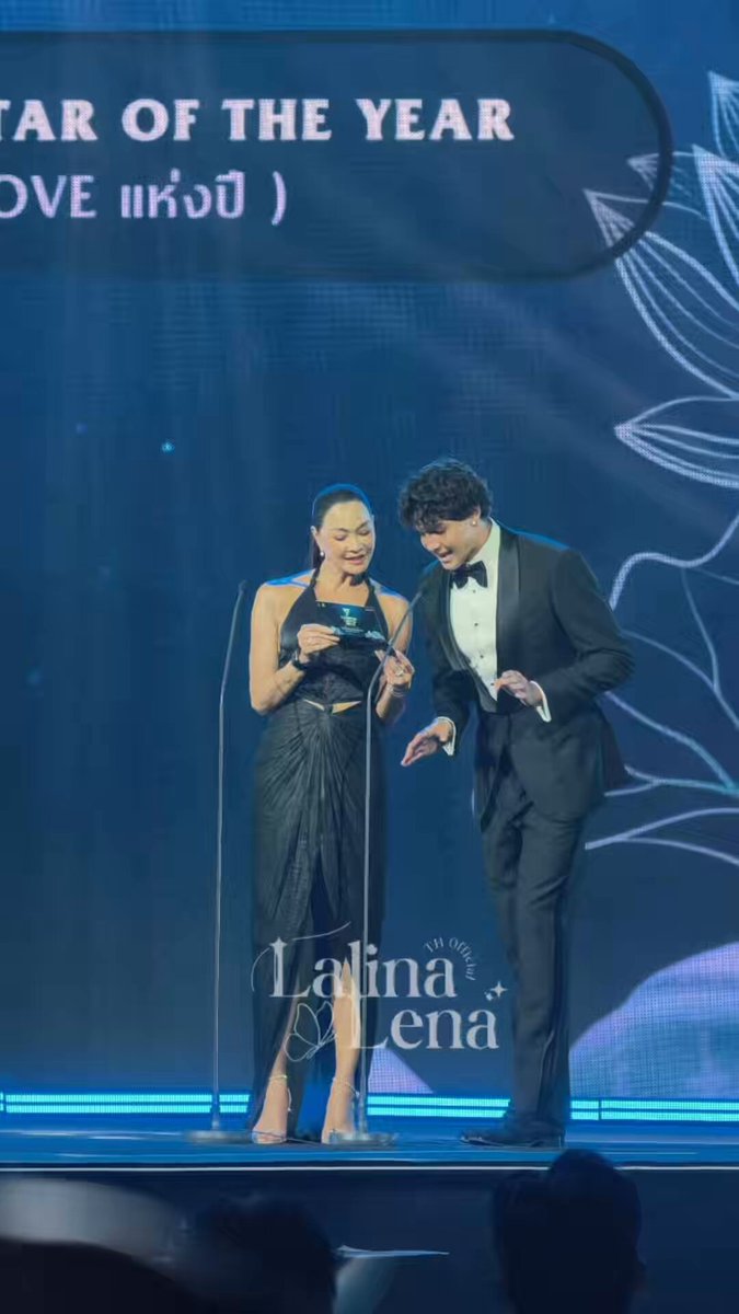 Congratulations! ✨✨✨✨🥺🏆 LENAMIU AT Y ENT AWARDS #YEntertainAwardsxLenaMiu #LalinaLena #ลีน่าลลินา