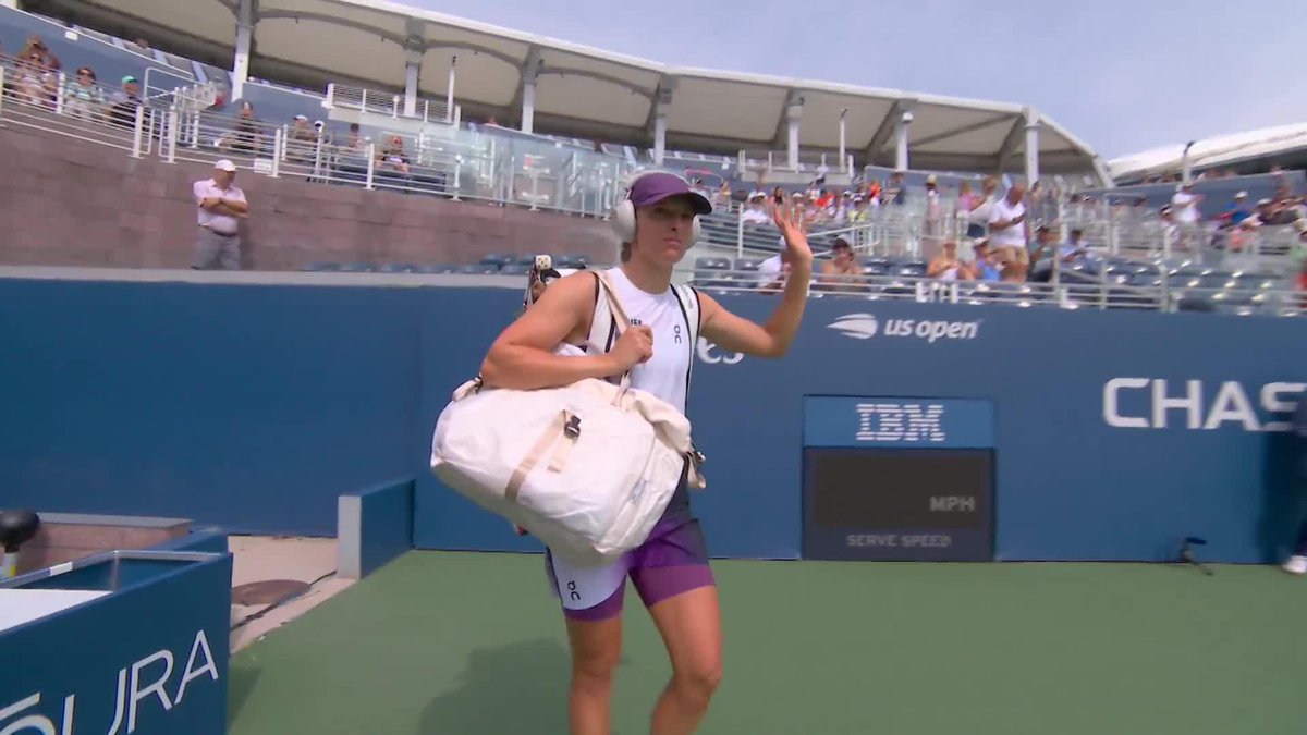 A rematch of their 2020 Roland-Garros semifinal ⚔️ Iga Swiatek faces Nadia Podoroska on Grandstand!