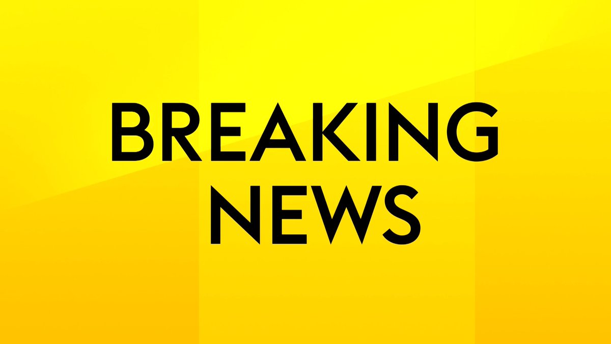 ๐จ BREAKING: Sheikh Jassim has reignited his interest in buying Manchester United. ๐ถ๐ฆ๐ด A new bid from the Qatari group to take over the club has reportedly been submitted. ๐ (Sky Sport Premier League)