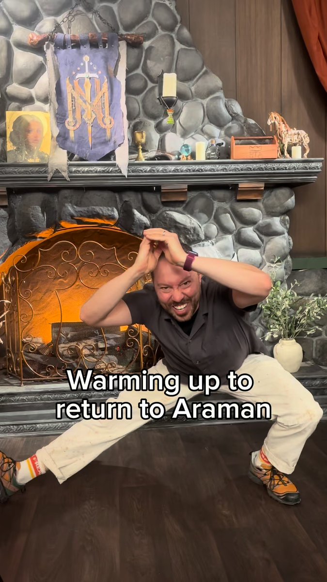 STRETCH BEFORE YOU GET SCHEMIN' 🎭 💪 #CriticalRole Campaign 4 is back TONIGHT! Come warm up with our Schemers Table before our adventure in Aramán continues at 7PM PT on YouTube, and Twitch!