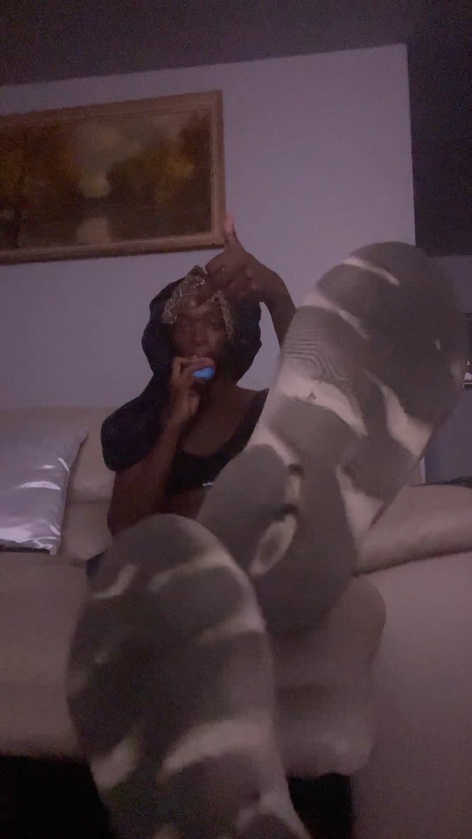 As my foot wipe your only purpose is licking the dirt off my foam runners and taking the sweat of my foot swiping on your face while I drain you 🫵🏽🦶🏽💰. $20 Sweaty foot worship FaceTimes & customs available rn DM me 📲🧦💸