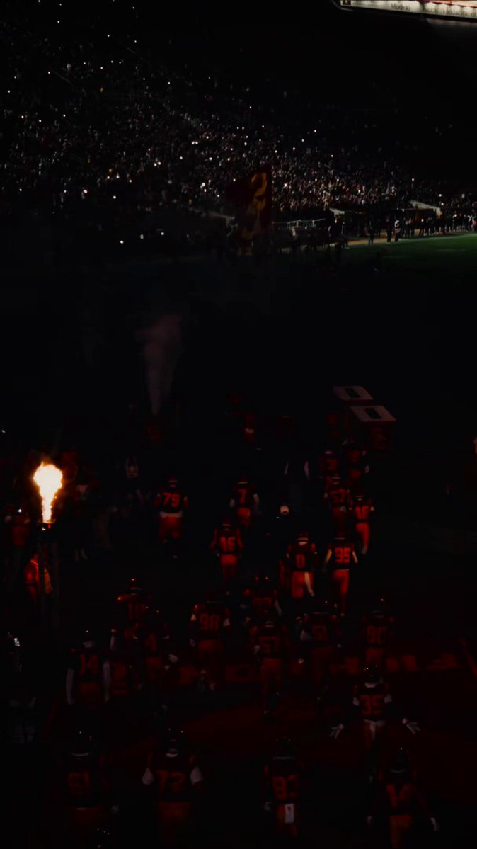 LA nights 🏟️🌙 We’re back under the lights tomorrow 🎇 🎟️: