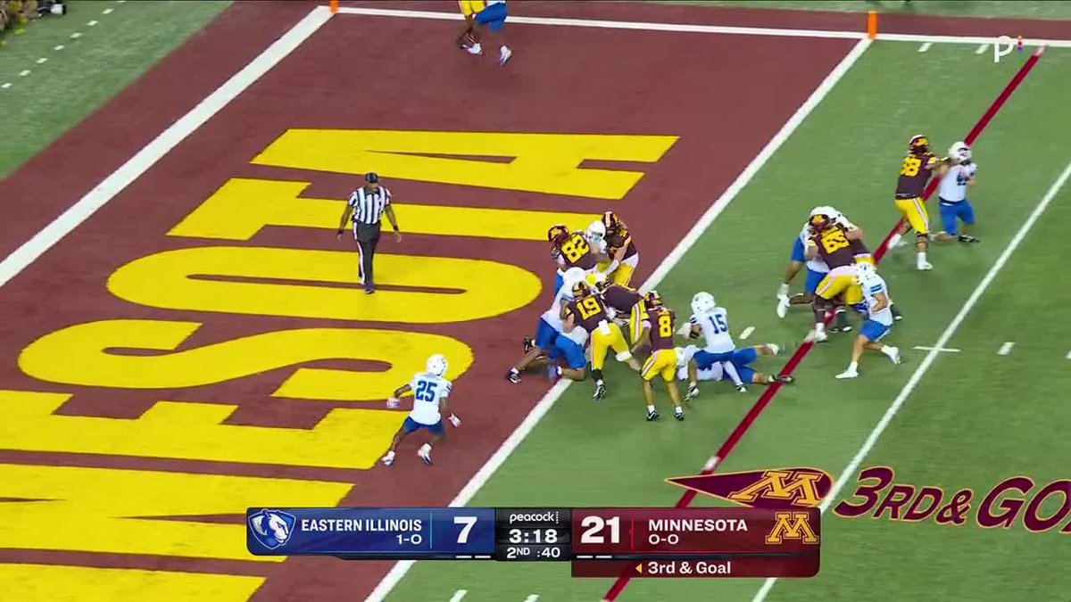 DARIUS TAYLOR DOES IT AGAIN ‼️ Minnesota Football extends the lead late in the first half. Watch on Peacock