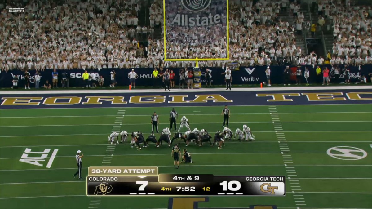 GEORGIA TECH BLOCKS COLORADO’S FIELD GOAL ATTEMPT 🐝