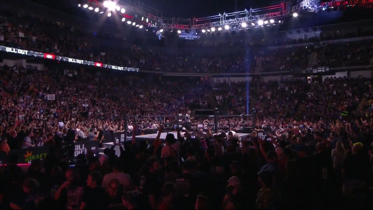 4 years ago today, CM Punk defeated jon moxley to become The AEW World champion at all out PPV 🔥